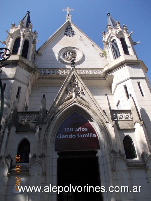 Foto: Haedo - Iglesia Sagrada Familia - Haedo (Buenos Aires), Argentina