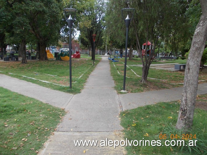 Foto: Morón - Plaza Saenz Peña - Moron (Buenos Aires), Argentina
