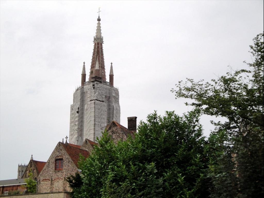 Foto: Onze-Lieve-Vrouwekerk - Brugge (Flanders), Bélgica