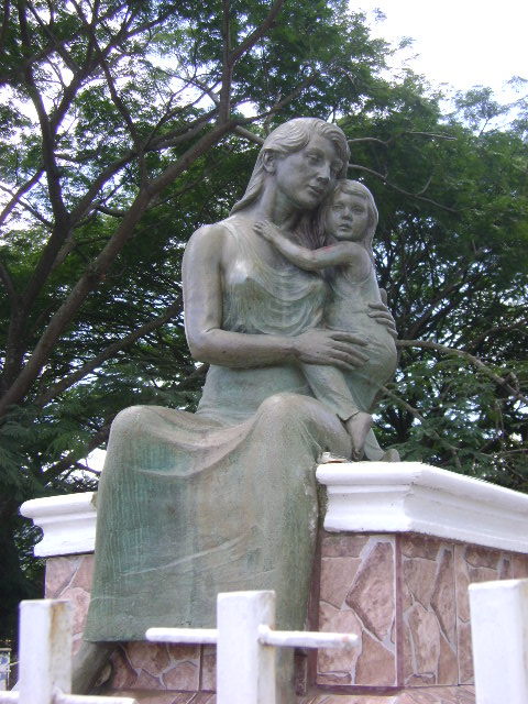 Foto: Monumento a la Madre - Danli (El Paraíso), Honduras