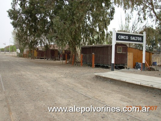 Foto: Estacion Cinco Saltos - Cinco Saltos (Neuquén), Argentina