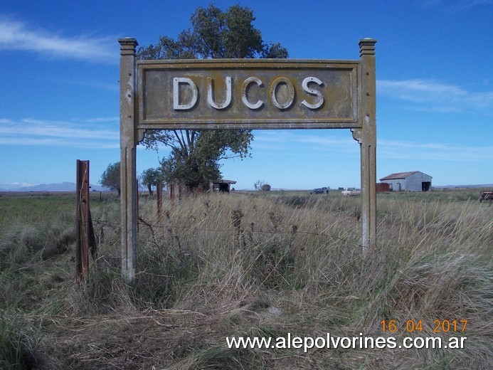 Foto: Estacion Ducos - Ducos (Buenos Aires), Argentina