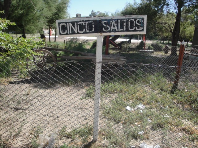 Foto: estación Cinco Saltos, FC Roca - Cinco Saltos (Río Negro), Argentina