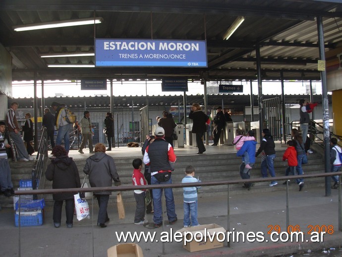 Foto: Estación Morón - Moron (Buenos Aires), Argentina