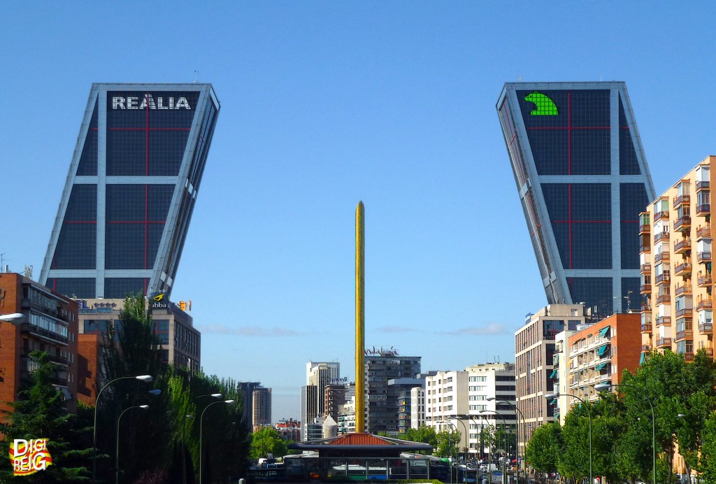 Foto: Las Torres Kio y Obelisco de Calatrava - Madrid (Comunidad de Madrid), España