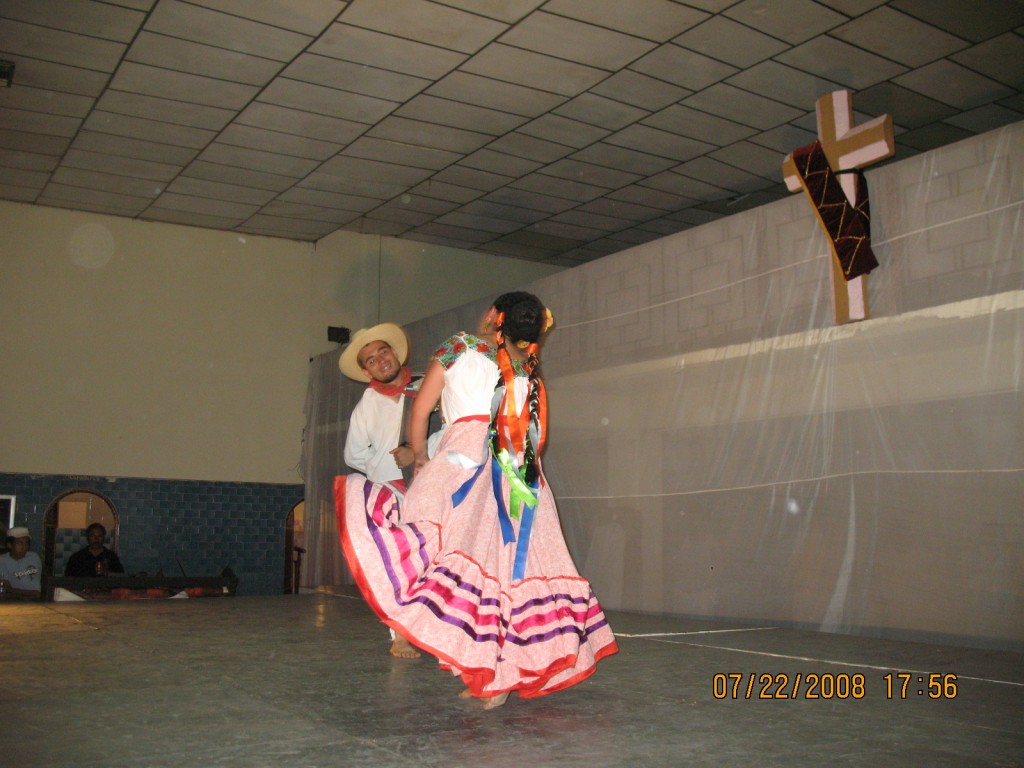 Foto: Grupo De Danza Folclorica De Hercules En La Cañada, Queretaro, México. - Santiago De Queretaro (Querétaro), México