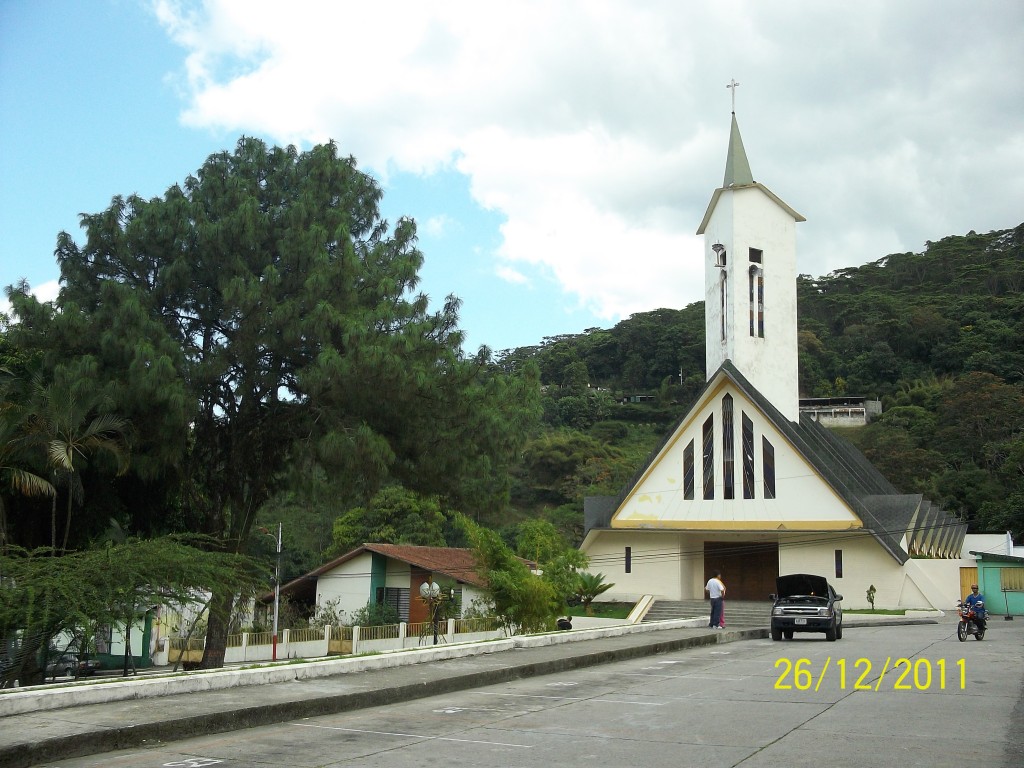 Foto: Iglesia San Rafael Arcangel - Campo Elias (Trujillo), Venezuela
