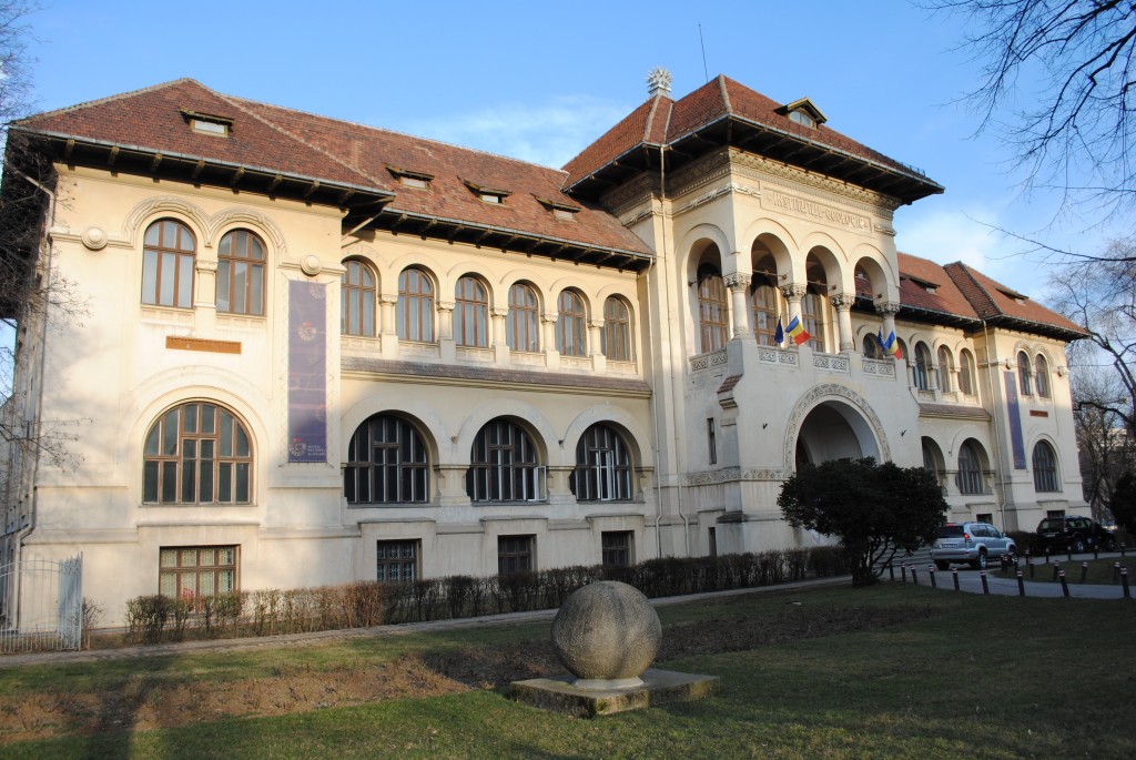 Foto: Museo Nacional de Geologia - Plaza Victorie (Bucureşti), Rumania