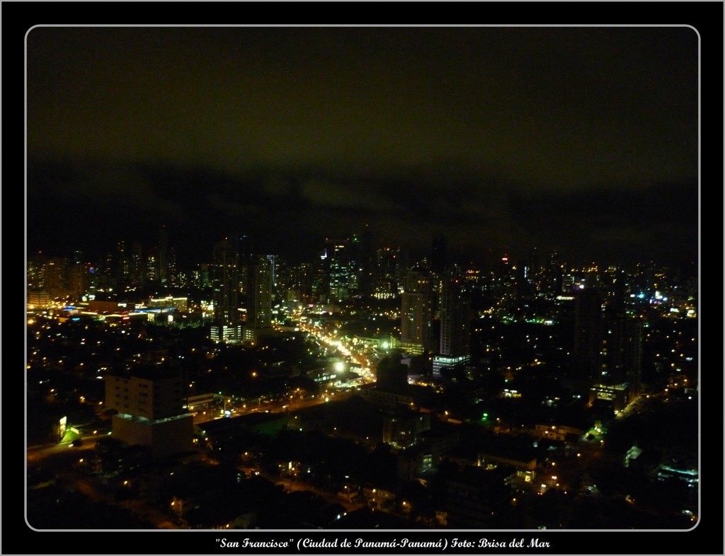 Foto: Anochecer en La Ciudad de Panamá - Panamá, Panamá