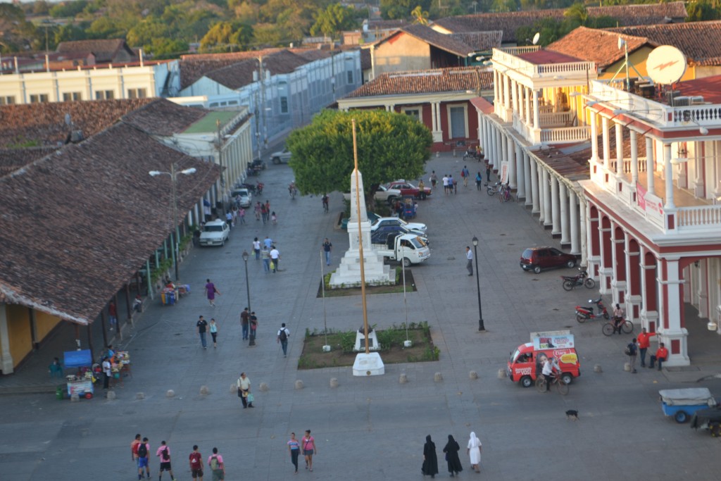 Foto: Plaza de la independencia y la Plazuela de los Leones. - Granada, Nicaragua