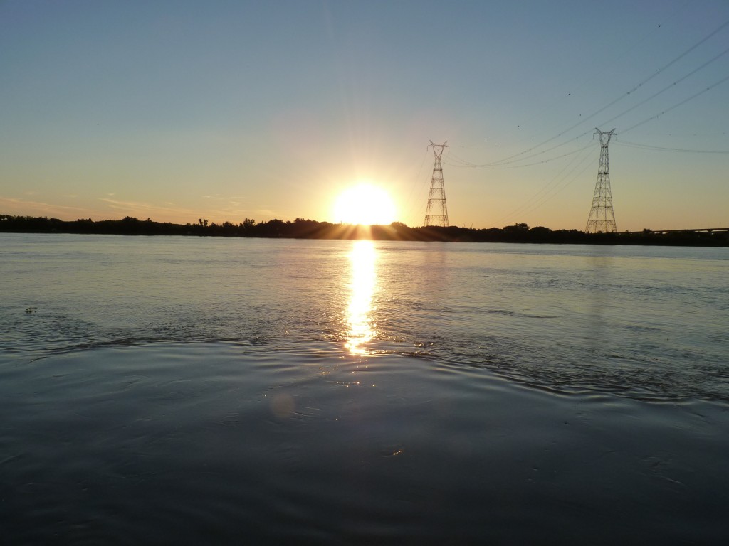 Foto: Atardecer sobre el río - Río Paraná Guazú (Entre Ríos), Argentina