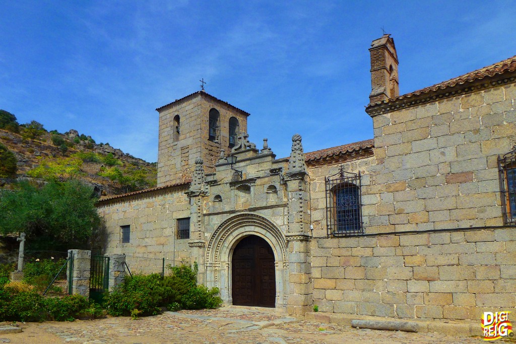 Foto: Iglesia de Sta. Mª La Mayor - Herradón de Pinares (Ávila), España