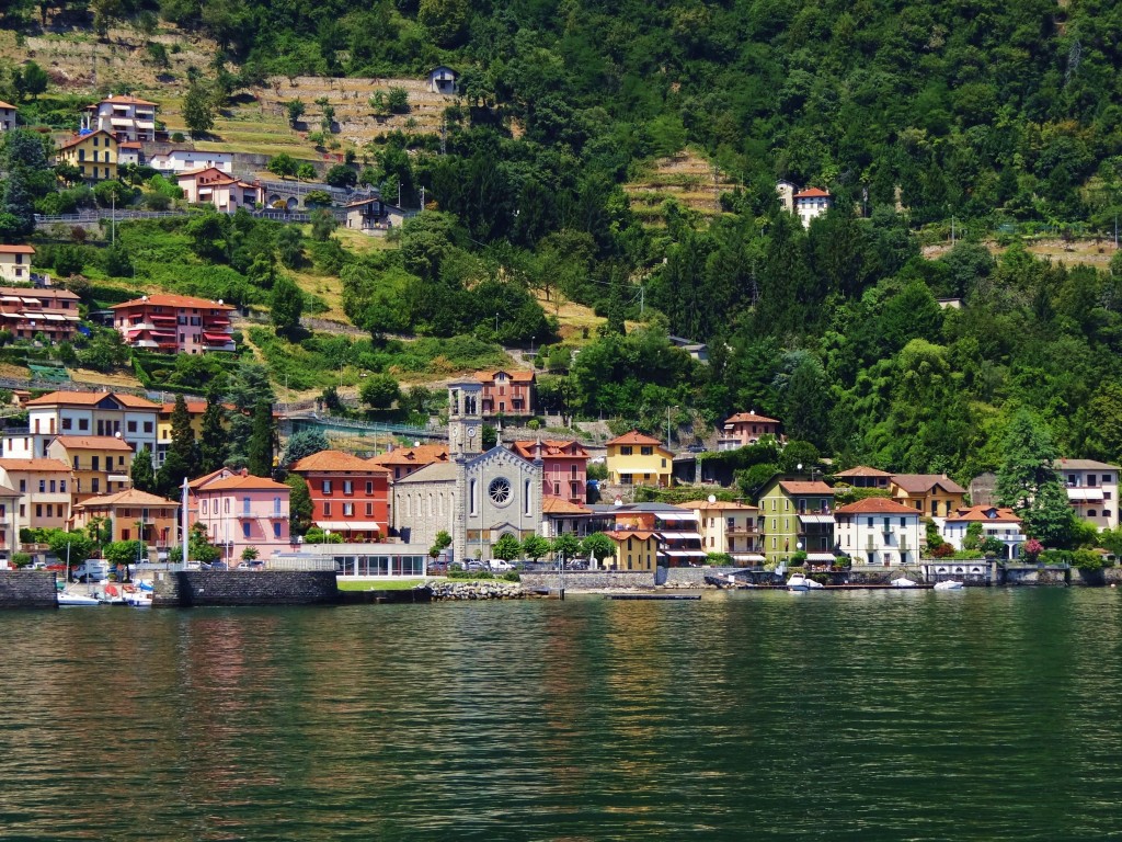 Foto: Lago Di Como - Argegno (Lombardy), Italia