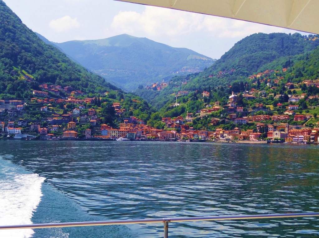 Foto: Lago Di Como - Argegno (Lombardy), Italia