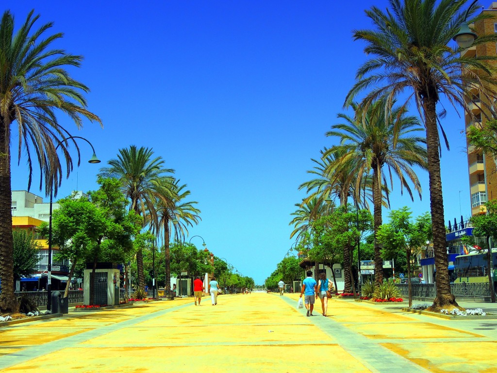 Foto: Avenida  Calzada Duquesa Isabel - Sanlucar de Barrameda (Cádiz), España