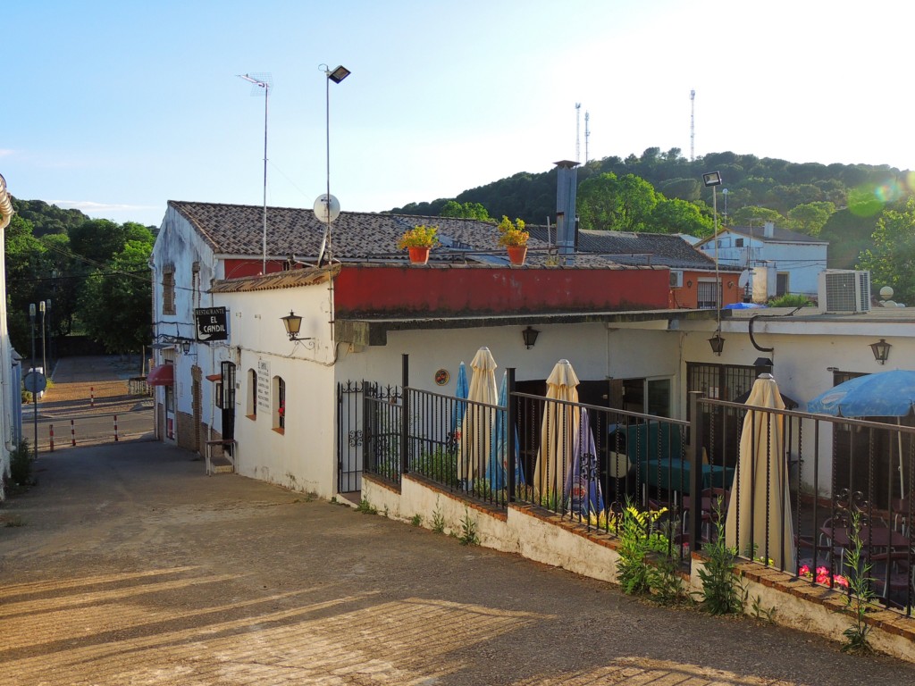 Foto: Calle Académico Menéndez Pidal - Santa María de Trassierra (Córdoba), España