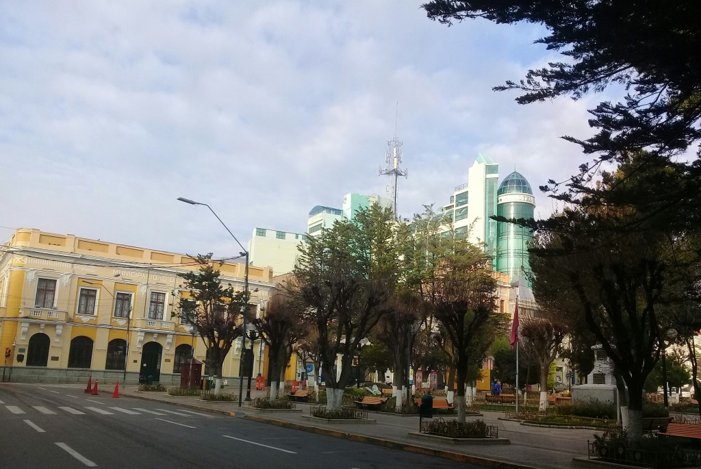 Foto: Plaza 10 de Febrero - Oruro, Bolivia