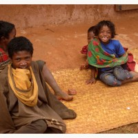 Foto: los niños siempre sonrientes - Amblamanakana