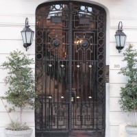 Foto: Puerta de un edificio - Ciudad Vieja