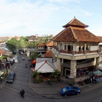 Foto: Vistas de la calle Padma Utara desde la terraza del recien contruido hotel Amaris Legian  (Mayo 2011) - Legian