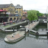 Foto: Canal con compuertas. - Londres