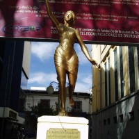 Foto: Monumento a la mujer - Oruro