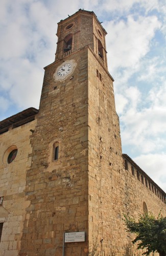 Foto: Parroquia de San Pedro - Montagut (Girona), España