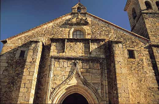 Foto: Iglesia Santiago Apóstol - Losar de la Vera (Cáceres), España