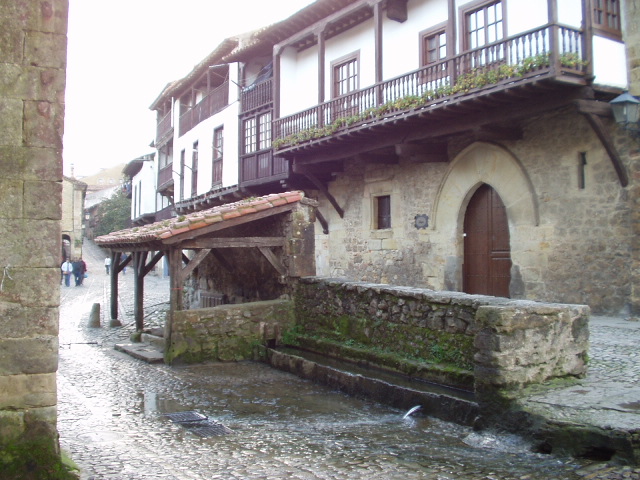 Foto de Santillana del Mar (Cantabria), España