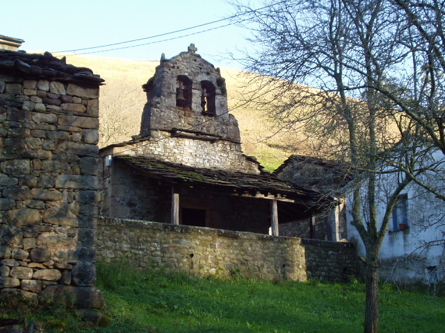 Foto de Pisueña (Cantabria), España