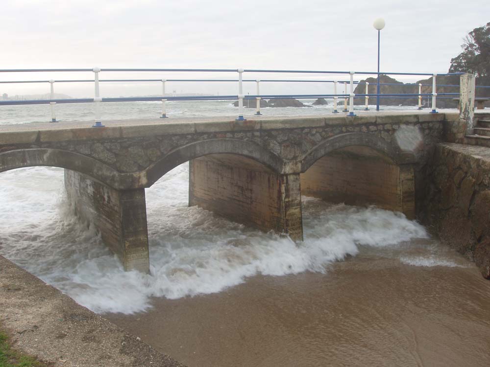 Foto de Santa Cruz - Oleiros (A Coruña), España