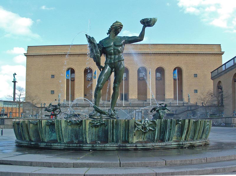 Foto: Poseidon, estatua de bronse de 7 metros de altura. - Gotemburgo, Suecia
