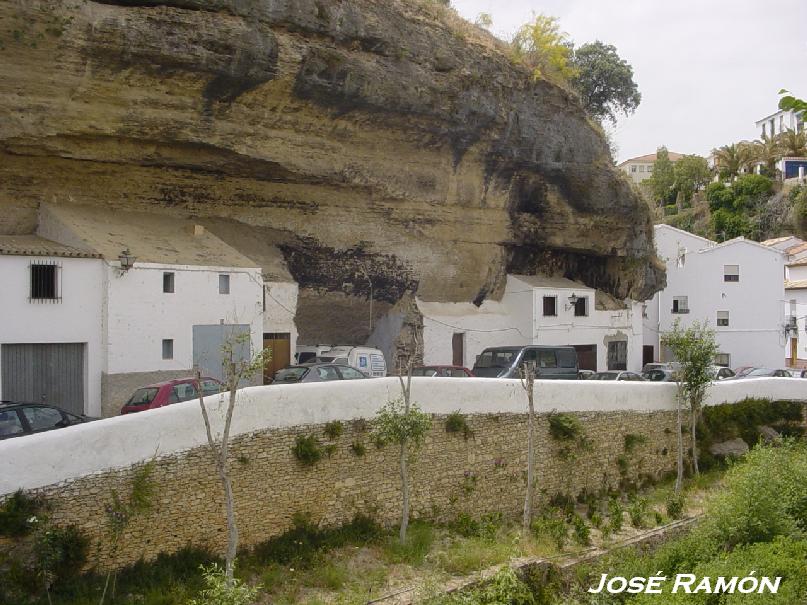 Foto de Setenil de las Bodegas (Cádiz), España