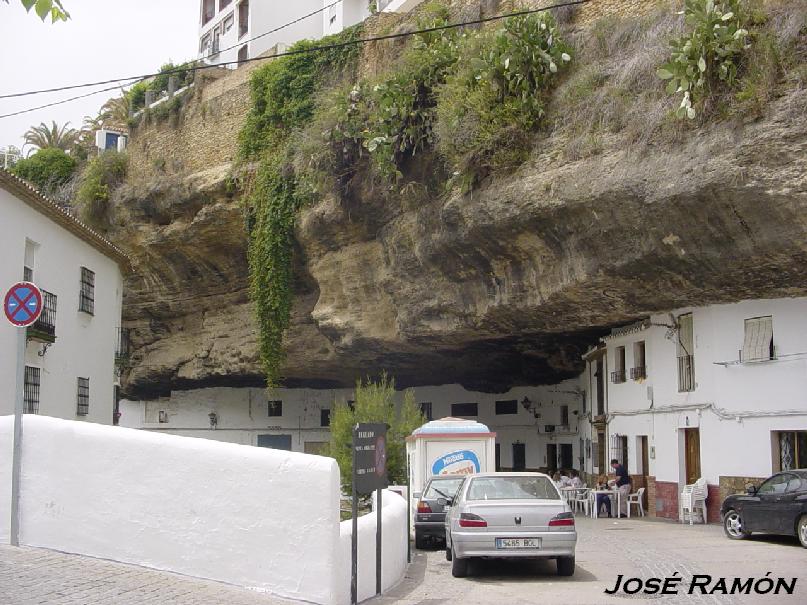 Foto de Setenil de las Bodegas (Cádiz), España