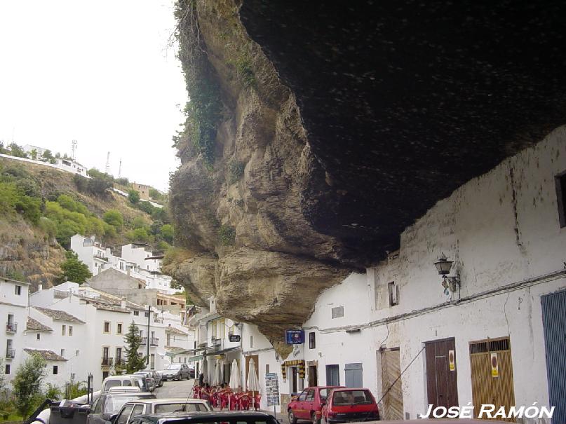 Foto de Setenil de las Bodegas (Cádiz), España