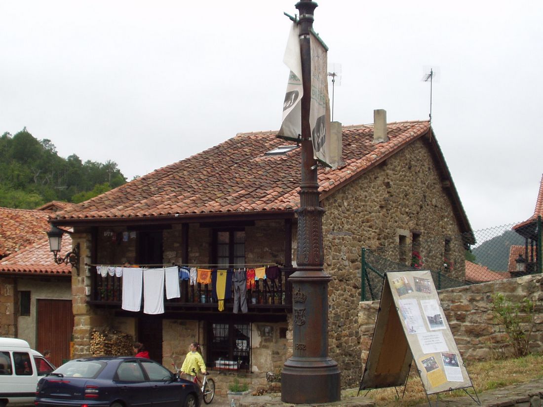 Foto de Barcena Mayor (Cantabria), España