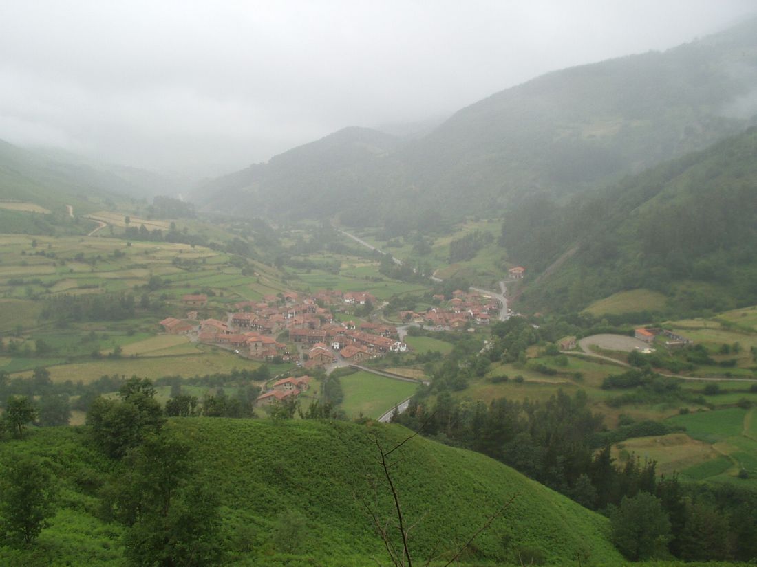 Foto de Carmona (Cantabria), España