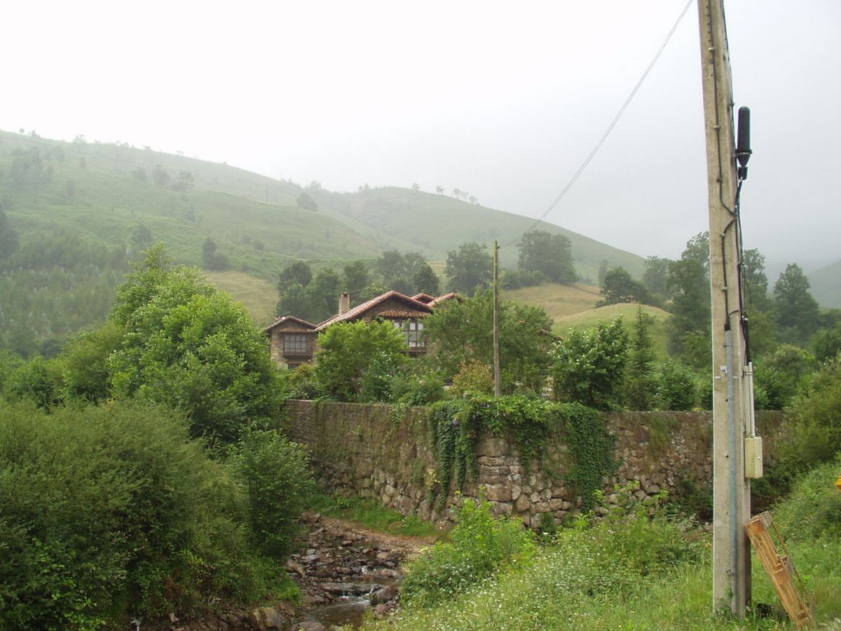 Foto de Carmona (Cantabria), España