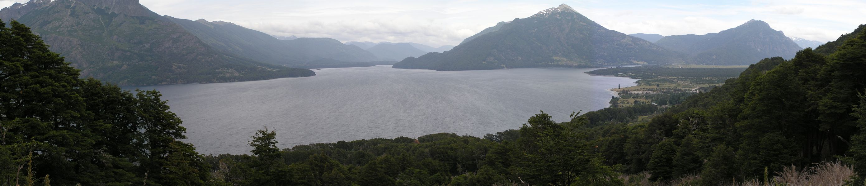 Foto de Lago Huechulafquen, Argentina