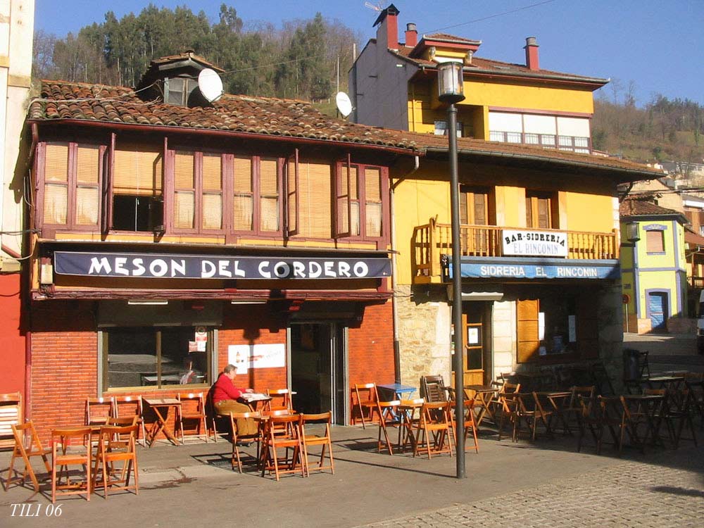 Foto de Mieres del Camino (Asturias), España