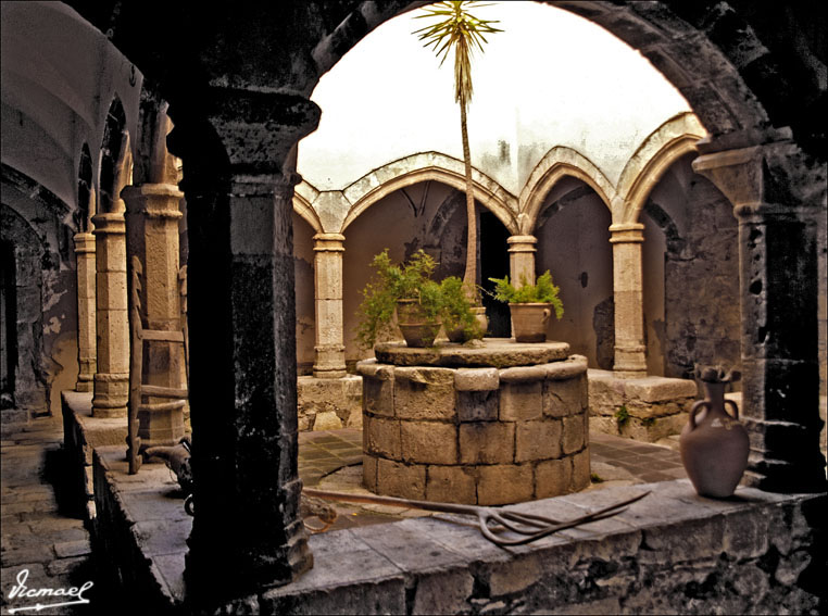 Foto de Santes Creus (Tarragona), España