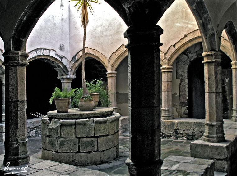 Foto de Santes Creus (Tarragona), España