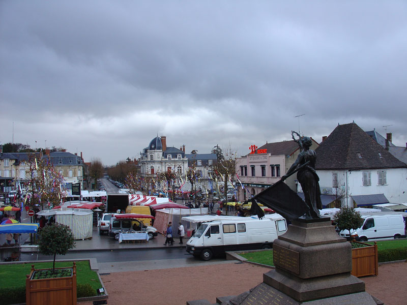 Foto de Saint-Pourçain sur Sioule, Francia