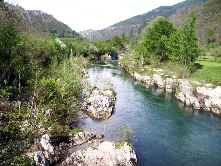Foto de Cangas de Onís (Asturias), España