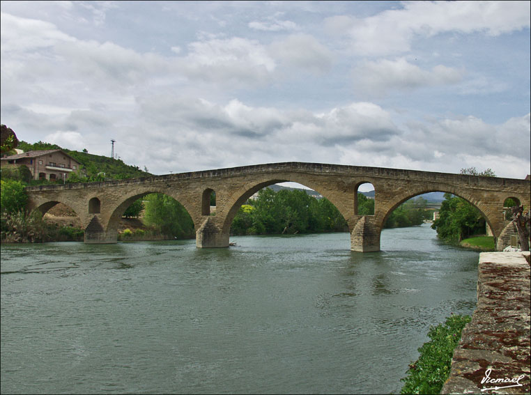 Foto de Puente la Reina - Gares (Navarra), España