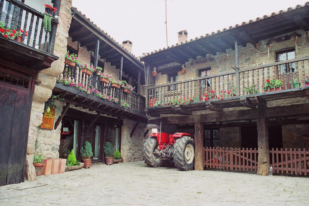 Foto de Barcena Mayor (Cantabria), España