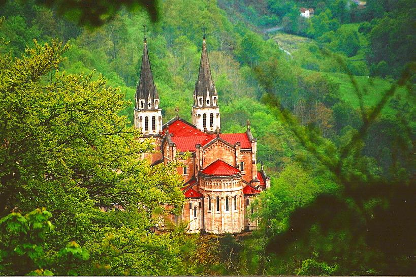 Foto de Santuario de Covadonga (Asturias), España