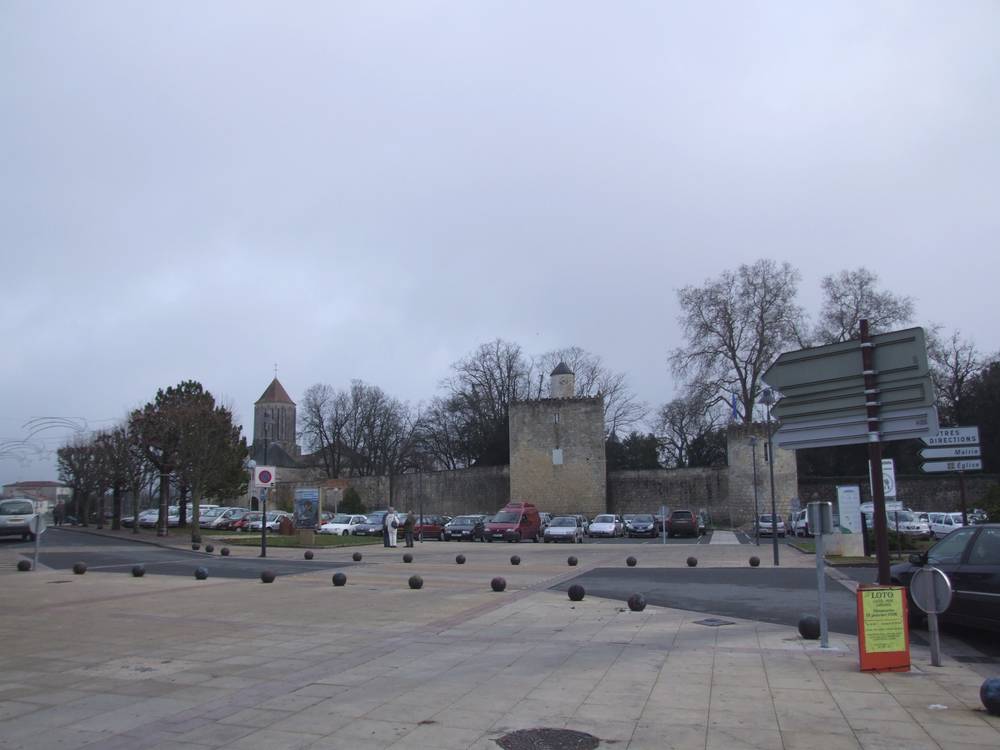 Foto de Surgeres (Francia), Francia