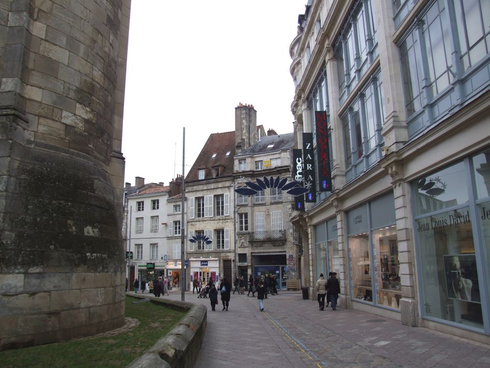 Foto de Poitiers (Francia), Francia
