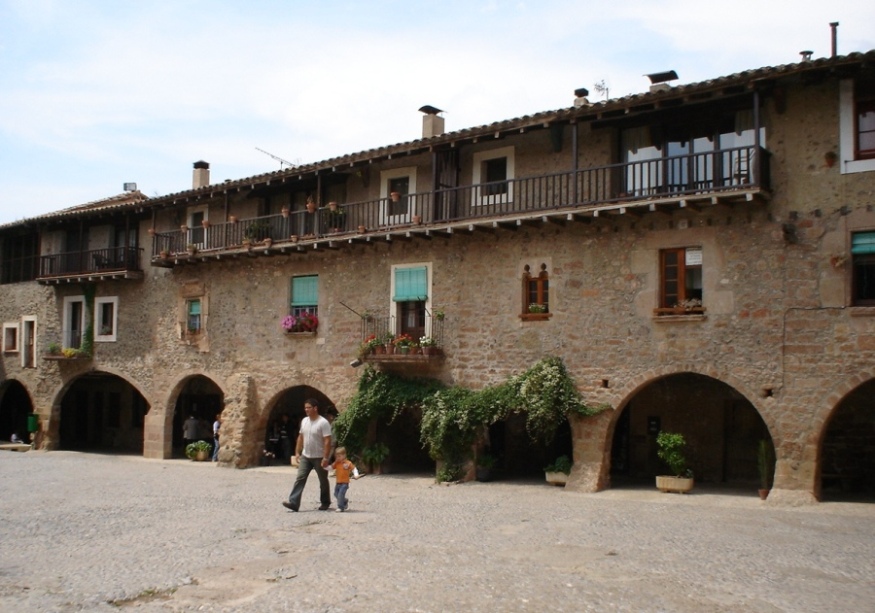 Foto de Santa Pau (Girona), España